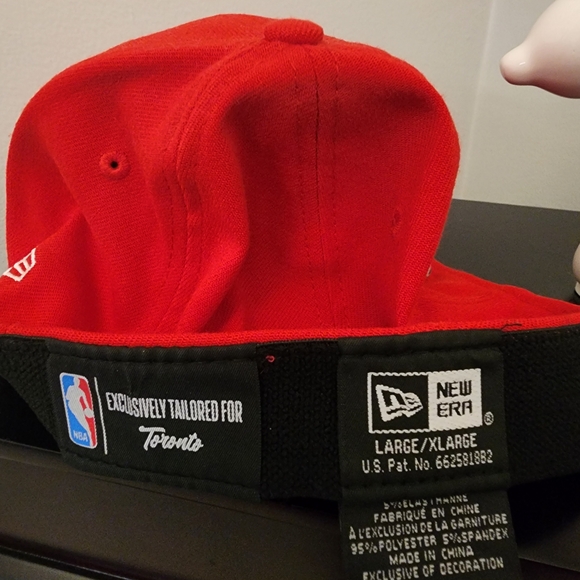 NBA Toronto Raptors Women's Red Hat - Picture 5 of 5
